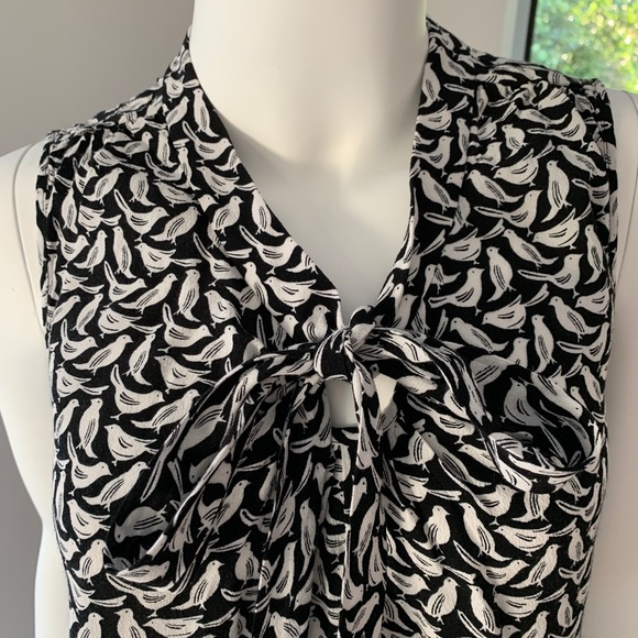 J.Crew Black and White Sleeveless Birdie Top - Picture 3 of 6